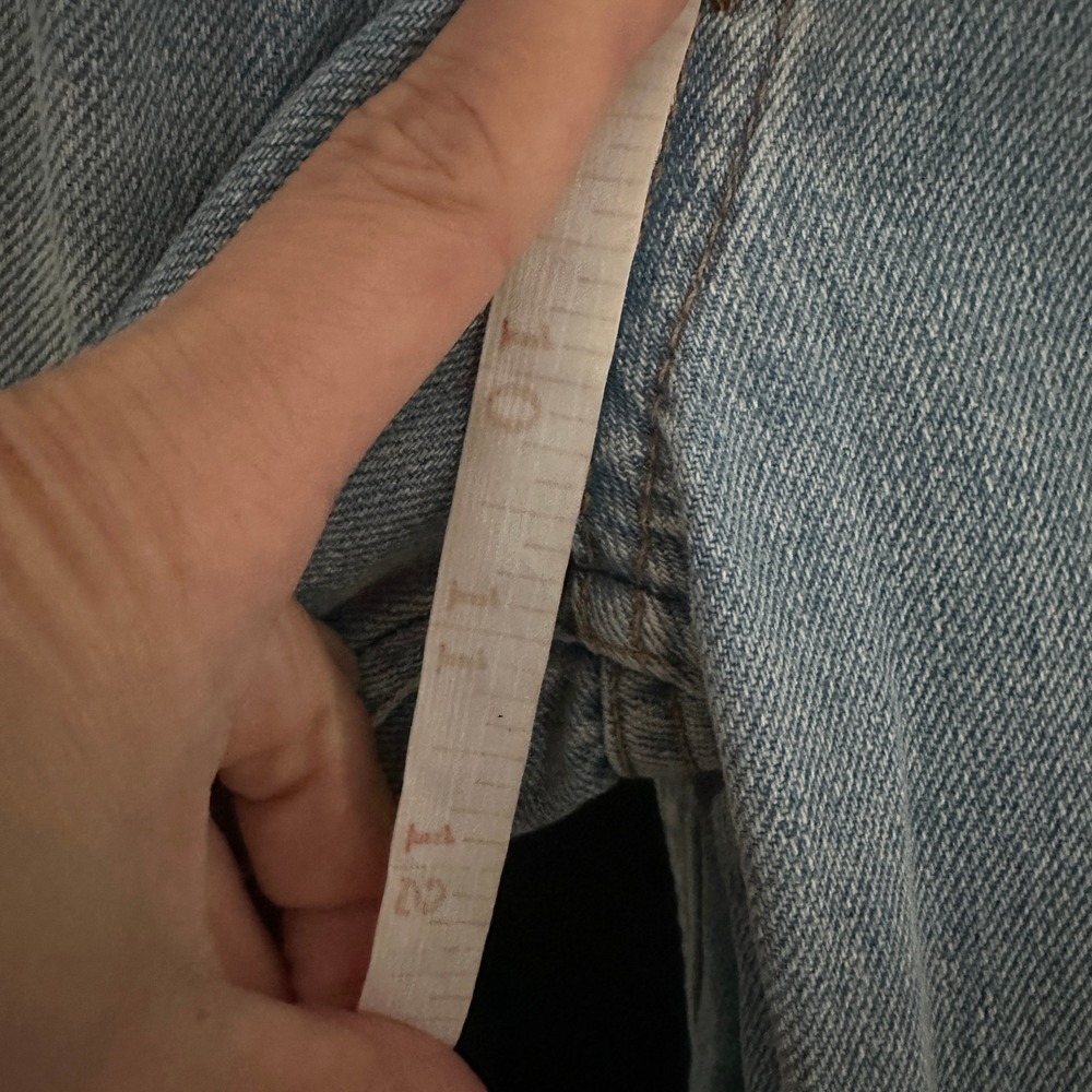 NWT Reformation Dawson Relaxed Jean Skye Destroyed Light Wash Denim Jeans 25 - Picture 10 of 10
